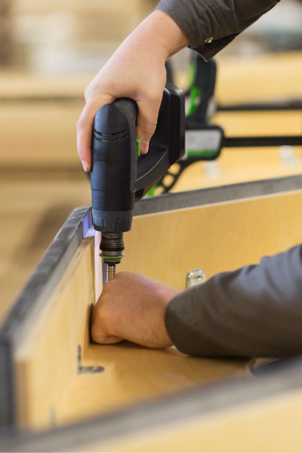 Über uns - Momos Montageservice Aachen - Montagearbeiten - Küchenmontage - Möbelmontage - Demontage - Entsorgung - Möbeltransport (1)